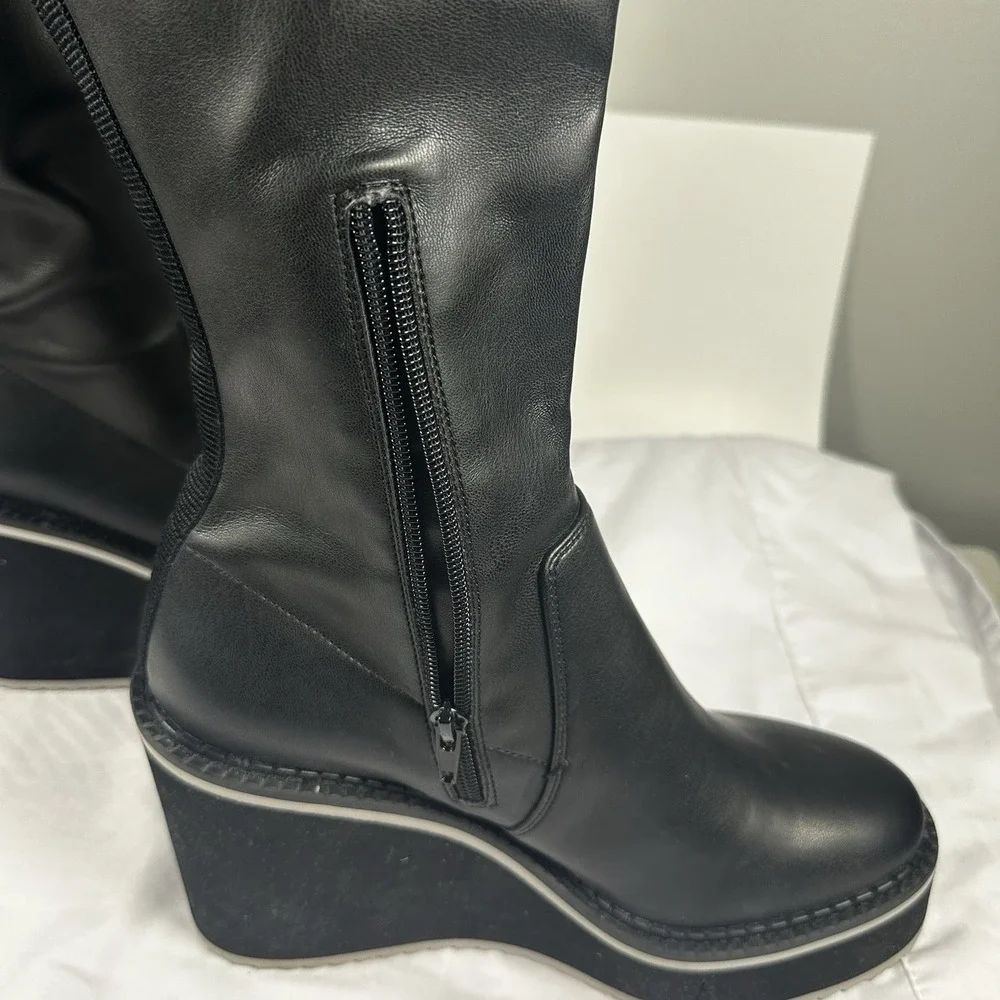 Naked Feet Apex Wedge Knee-high Boots Black‎ Faux Leather Size 9 Women's EUC